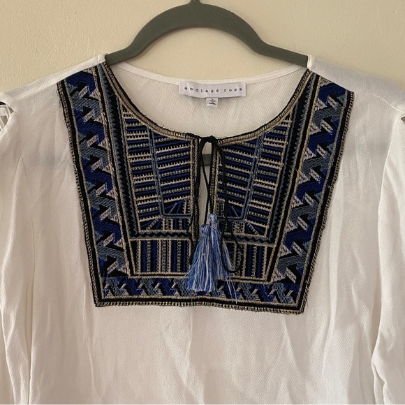 Endless Rose White Peasant Blouse Top Women's Size L Tassel Embroidered Cut Out - Picture 4 of 10